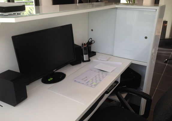 voelzge bonn-bild-news-pc-arbeitsplatz